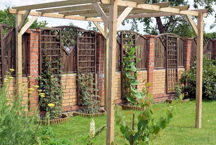 Pergola Eco 300×300 cm in Pino Massello Impregnato in Autoclave