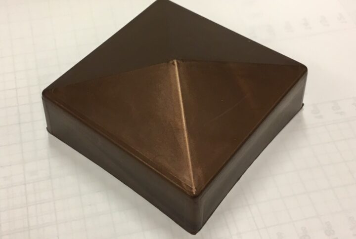 COPERCHIO POLIPROPILENE DIM. CM. 9X9