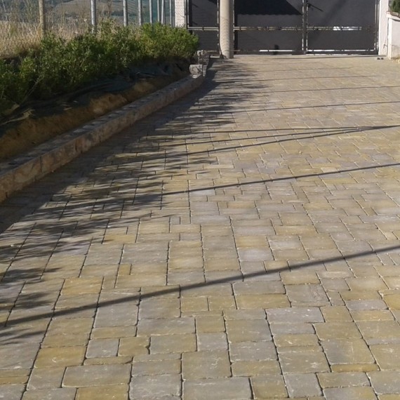 pavimentazione-mattone-antico-105×21-10.jpg