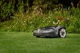 husqvarna-automower-450x-nera-robot-rasaerba-08.webp