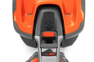 husqvarna-automower-535awd-robot-rasaerba-04.webp