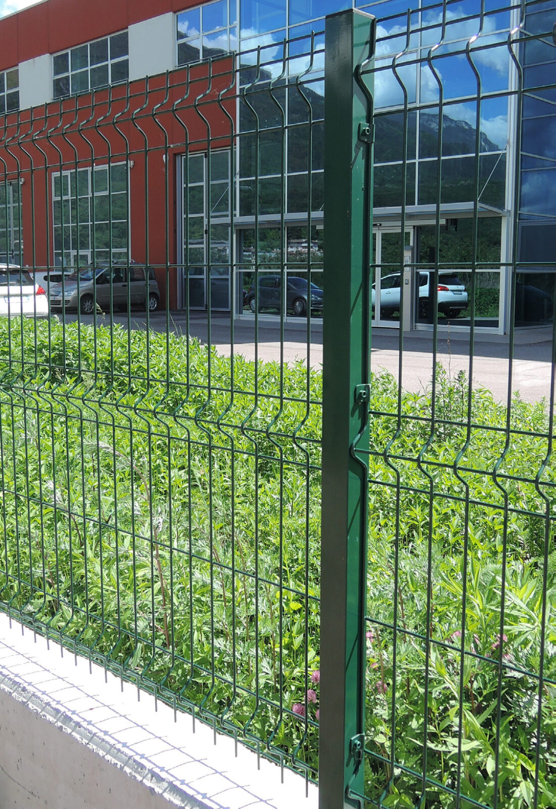 recinzione-modulare-elettrosaldata-in-pannelli-recinzione-rete-rigida-20.jpg