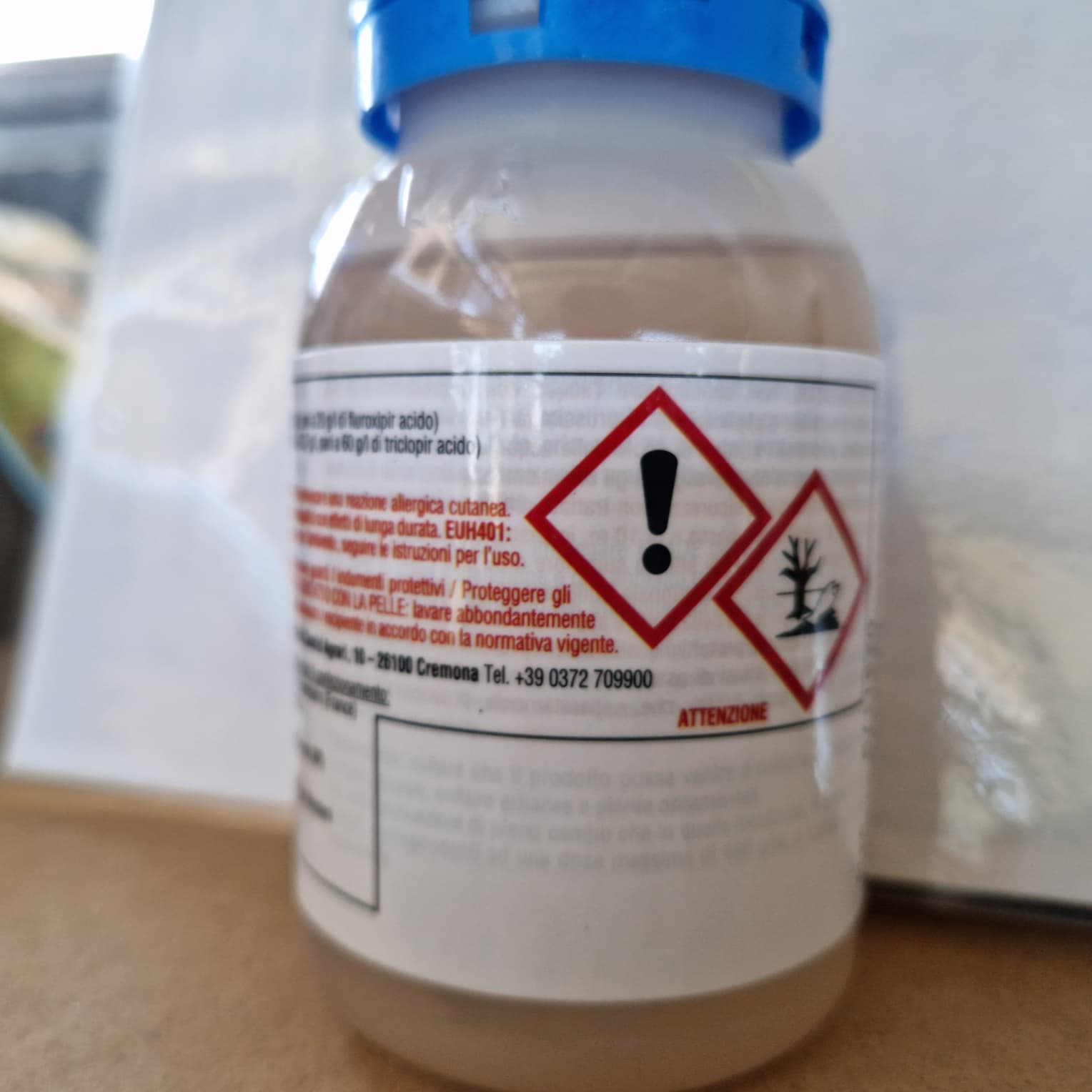 evade-250-ml-etichetta-pericolo